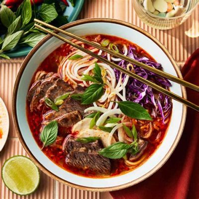  Bún Bò Huế ! Une symphonie épicée de saveurs du bouillon et des vermicelles parfumés